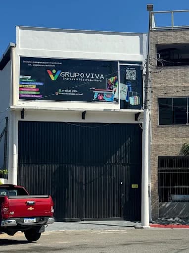 Fachada da sede do Grupo Viva, gráfica e distribuidora